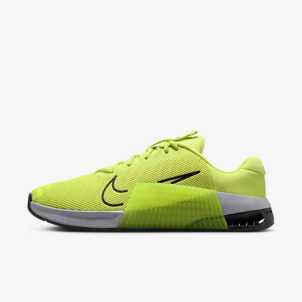 Yellow Shoes. Nike